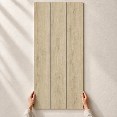 Nodo Crema Structure Matt 120x20cm – three wood-effect porcelain planks side by side with hands – product render