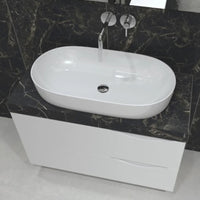 Verso White Grande Countertop Washbasin in Bathroom